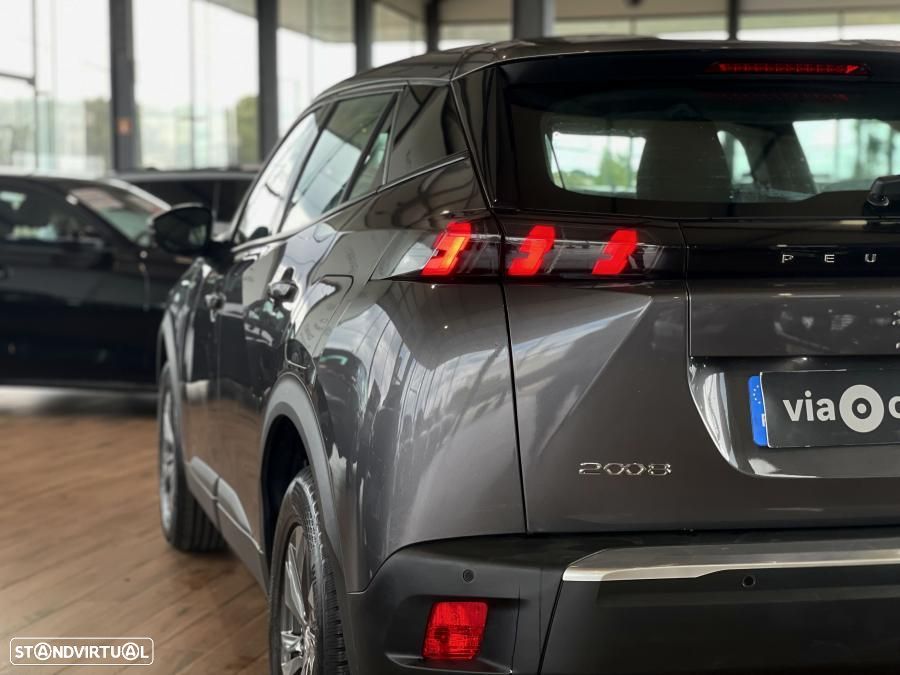 Peugeot 2008 1.2 PureTech Active Pack EAT8 - 8