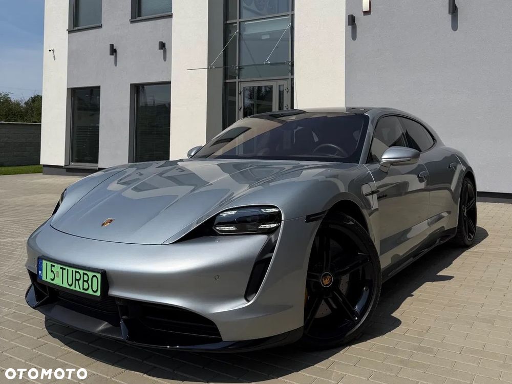 Porsche Taycan Turbo S - 1