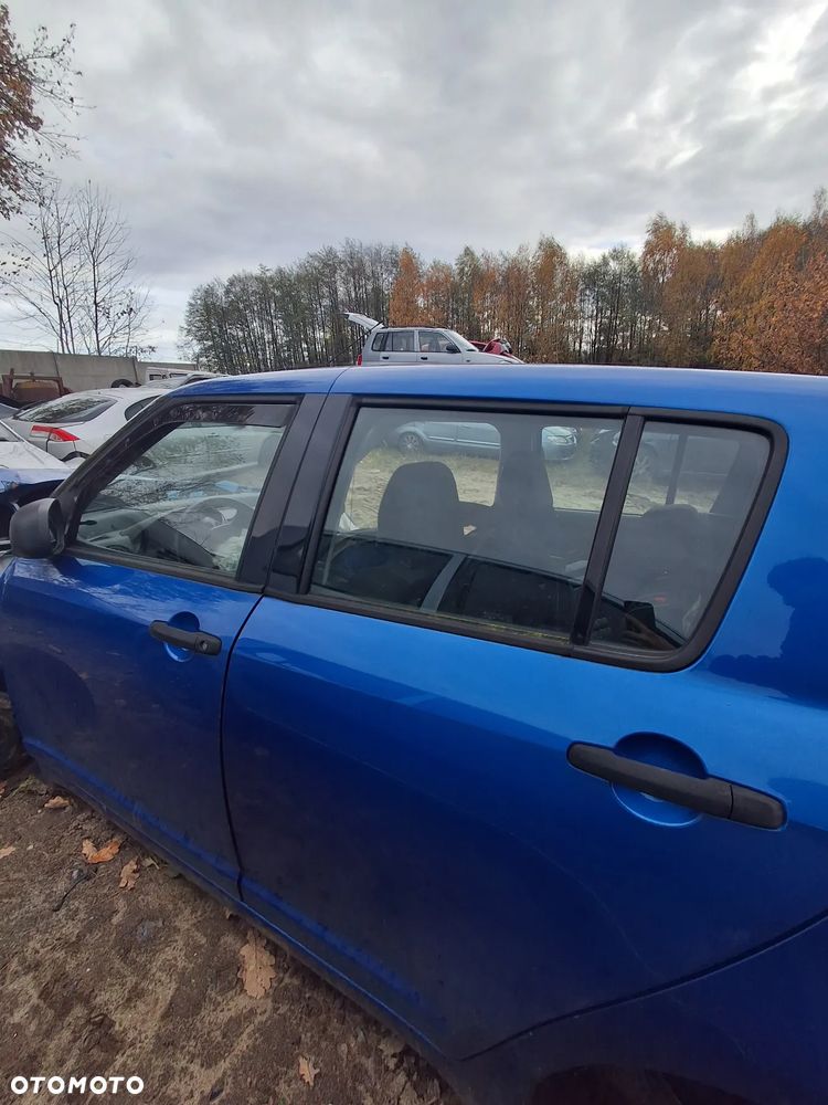 Suzuki Swift drzwi lewy tyl ZCG - 1