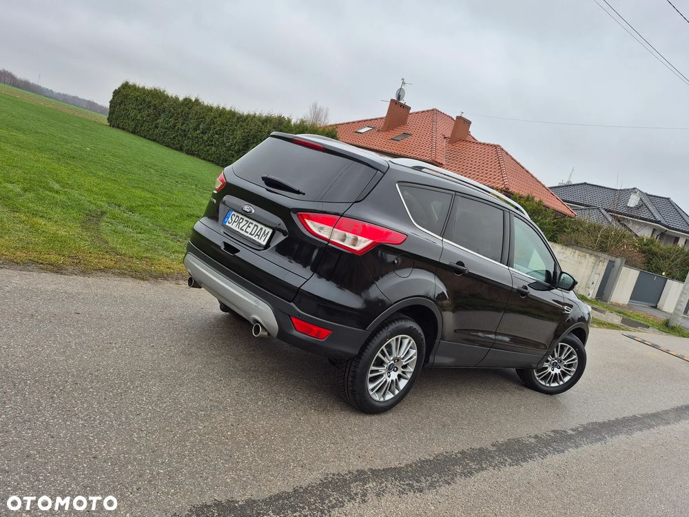 Ford Kuga 2.0 TDCi 2x4 Titanium - 10
