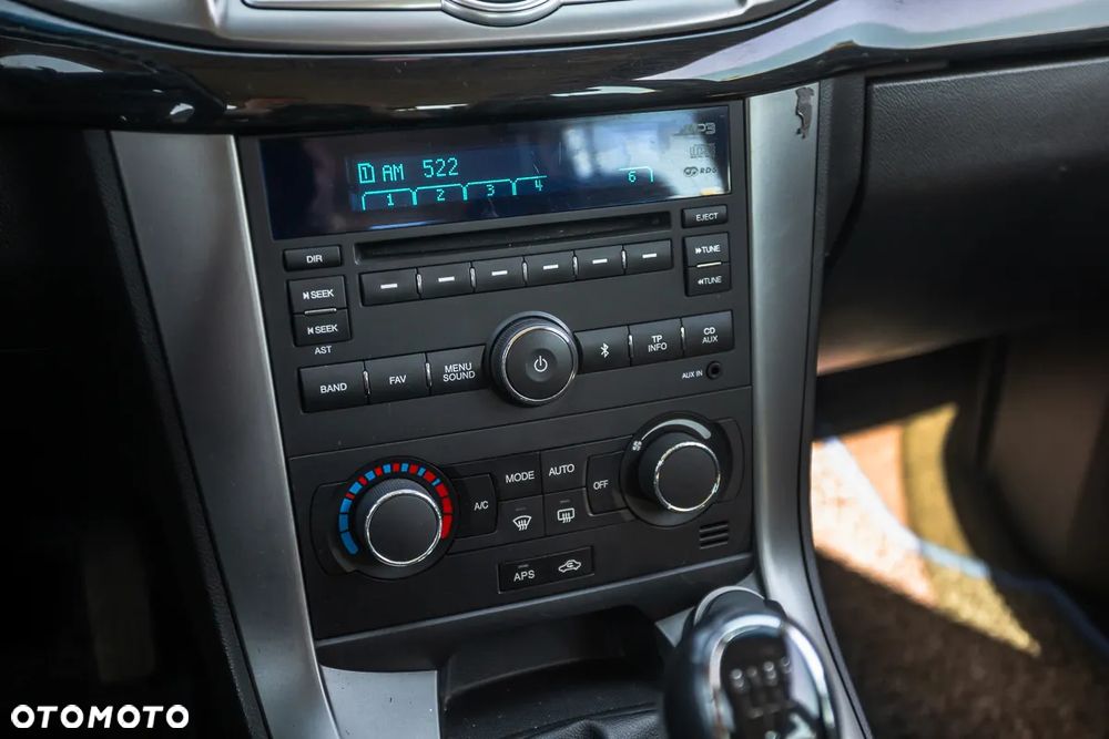 Chevrolet Captiva - 27