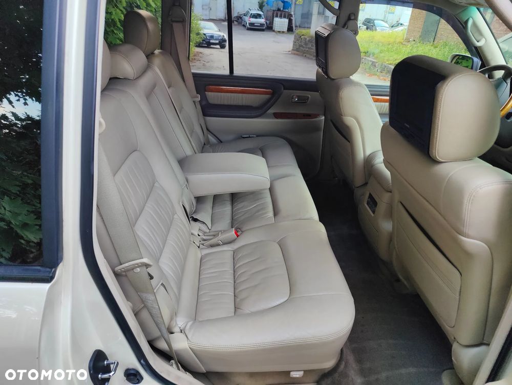 Lexus LX - 9