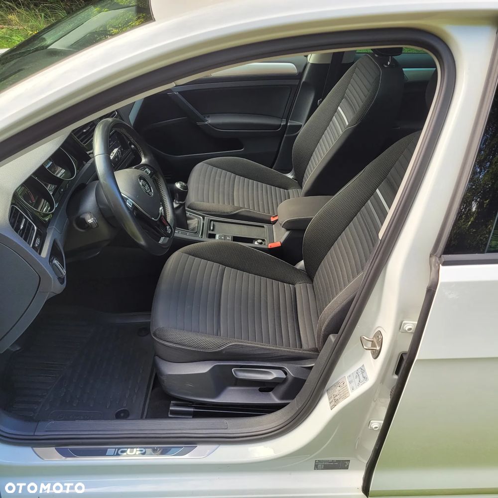 Volkswagen Golf 1.4 TSI BlueMotion Technology Cup - 18