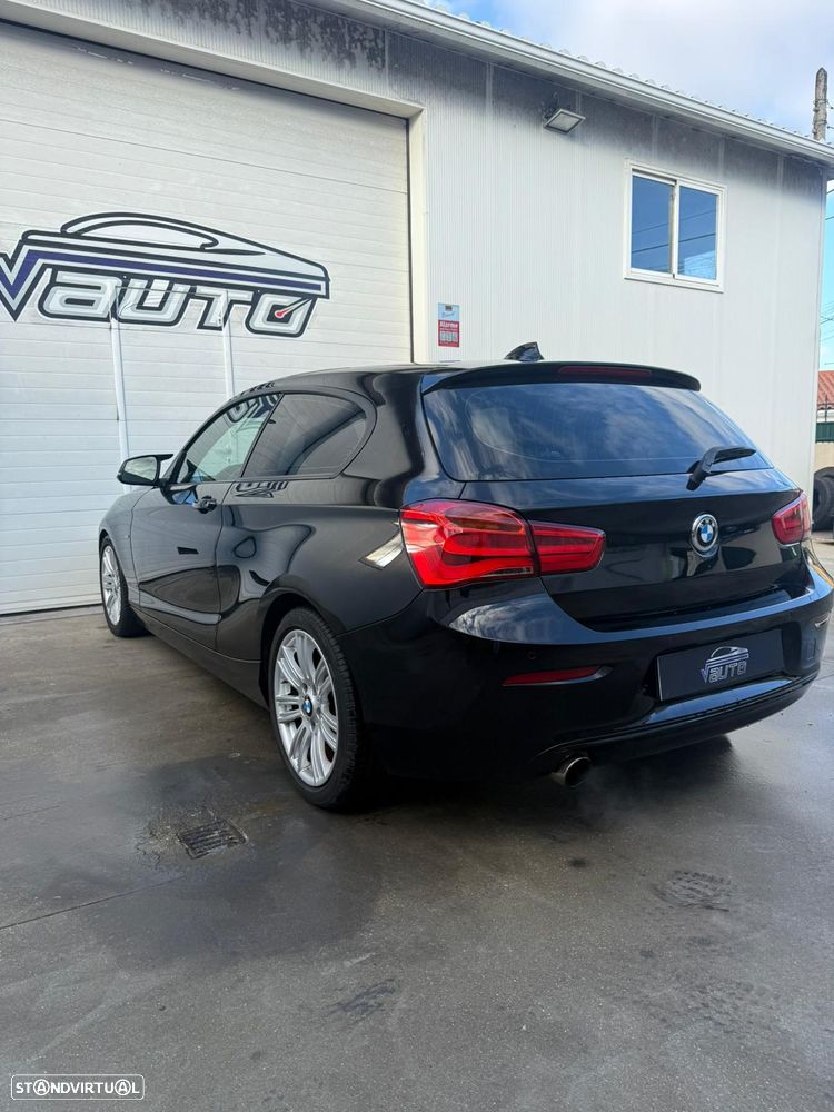 BMW 116 i Sport Line - 12