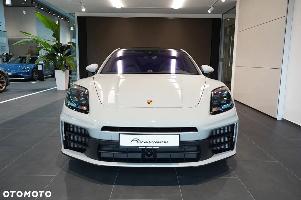 Porsche Panamera 4S E-Hybrid PHEV - 4