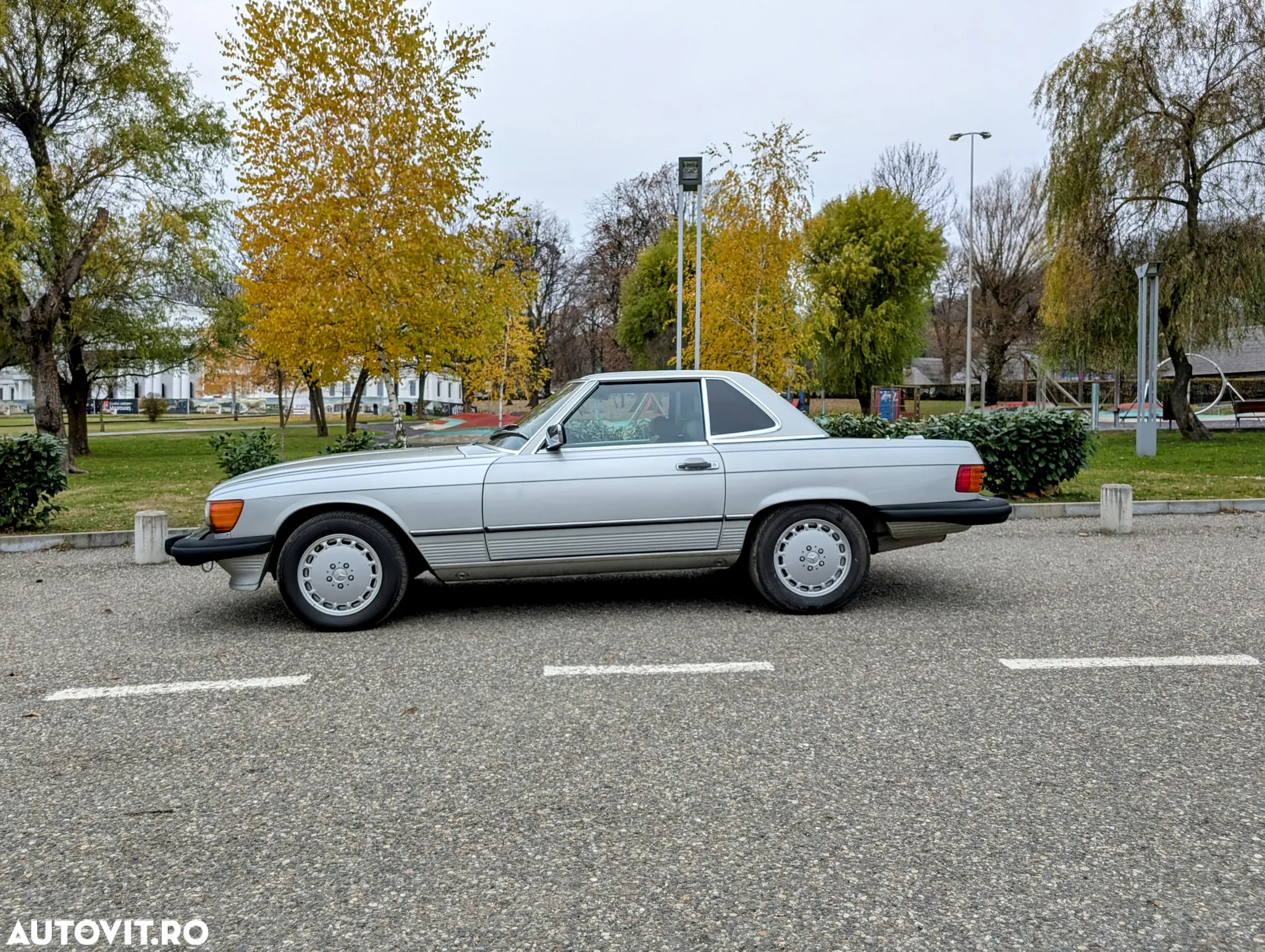 Mercedes-Benz SL - 25