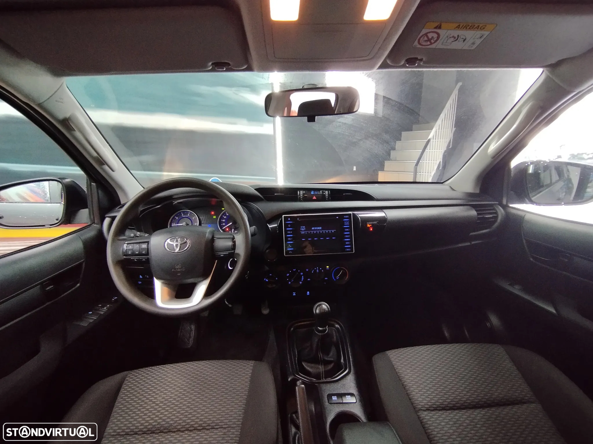 Toyota Hilux 2.4 D-4D 4WD CD CM - 12