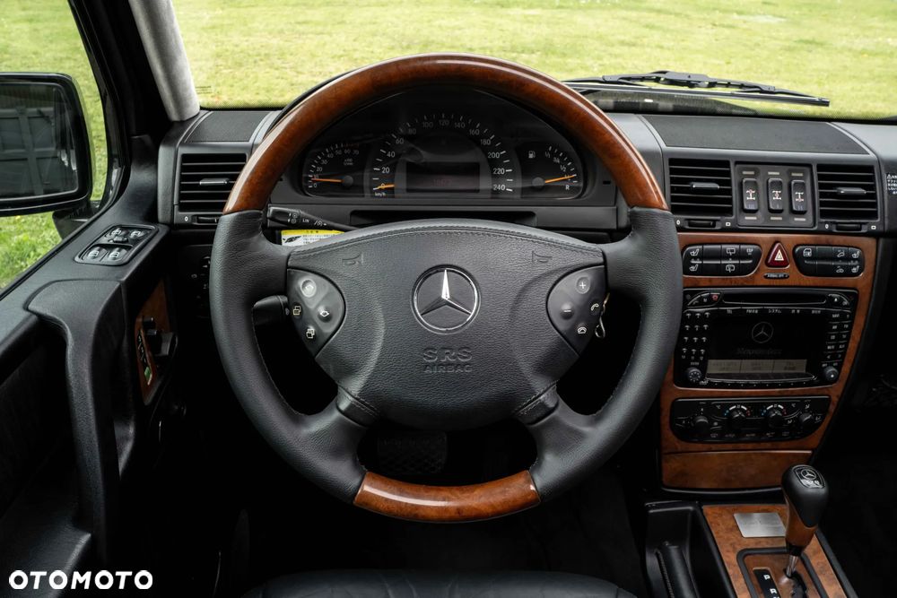 Mercedes-Benz Klasa G 500 Automatik Grand Edition - 29