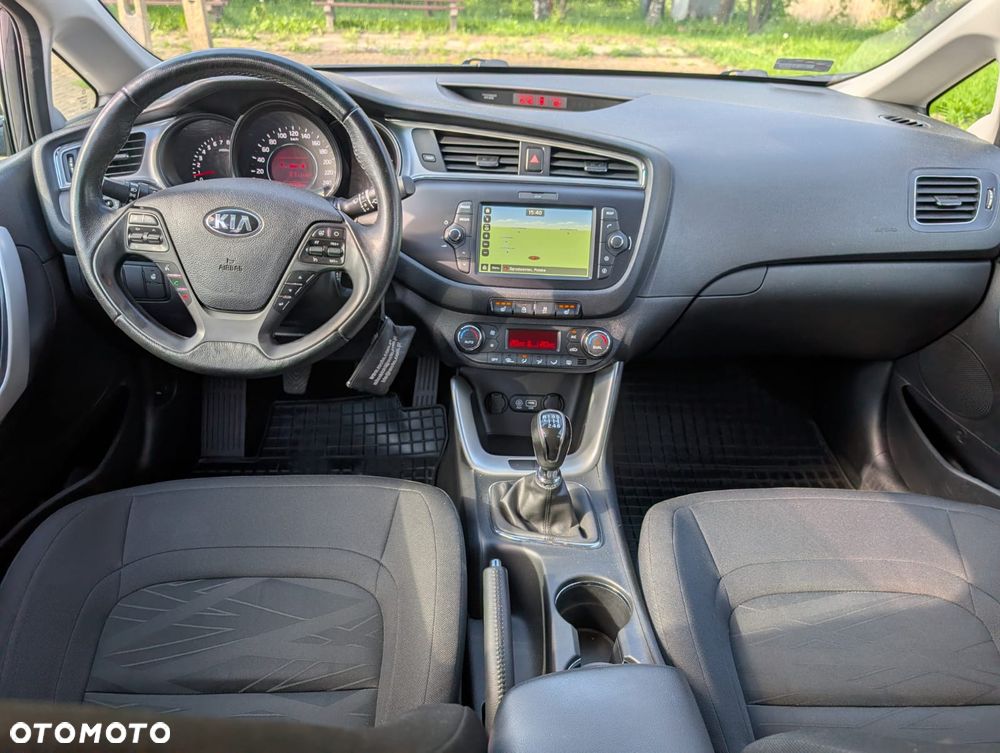 Kia Ceed 1.4 L - 14