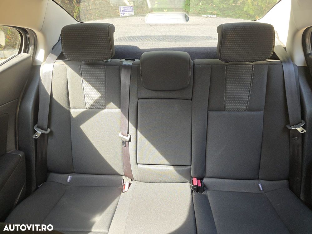 Renault Fluence 1.6 16V Expression - 13