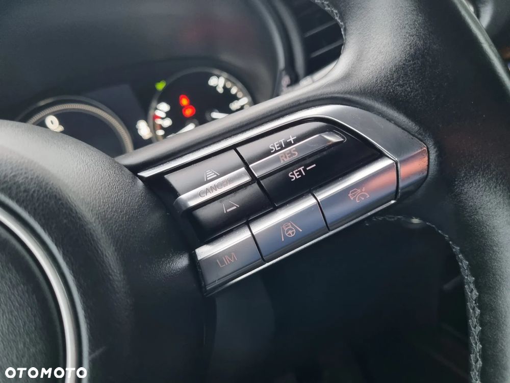 Mazda CX-30 SKYACTIV-X 2.0 M-Hybrid - 18