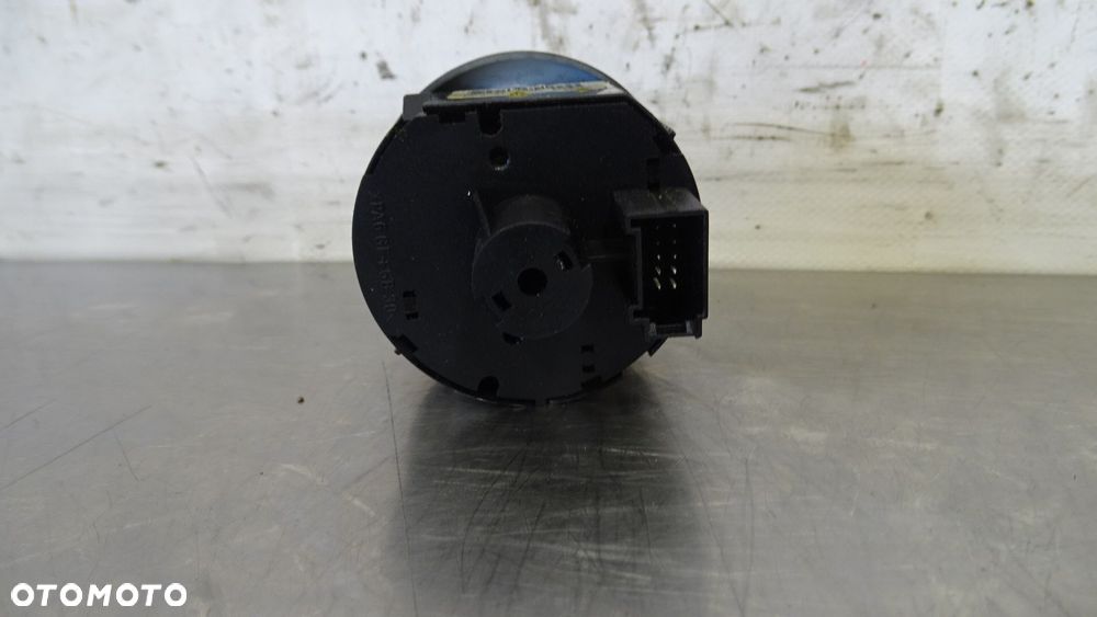 PRZEŁĄCZNIK ŚWIATEŁ VOLKSWAGEN TOURAN I 2.0 - 2