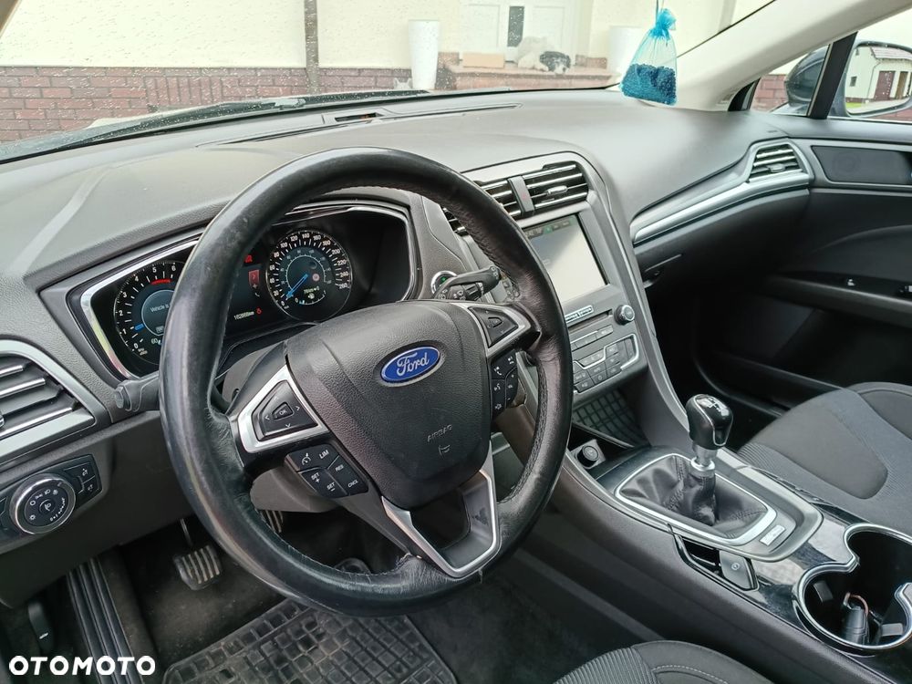 Ford Mondeo 2.0 TDCi ECOnetic Start-Stopp Titanium - 24