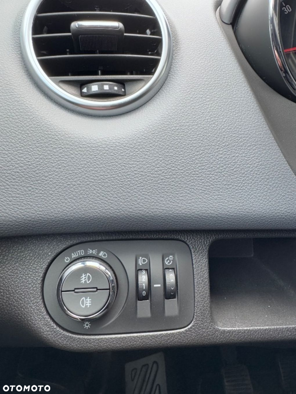 Opel Meriva - 23