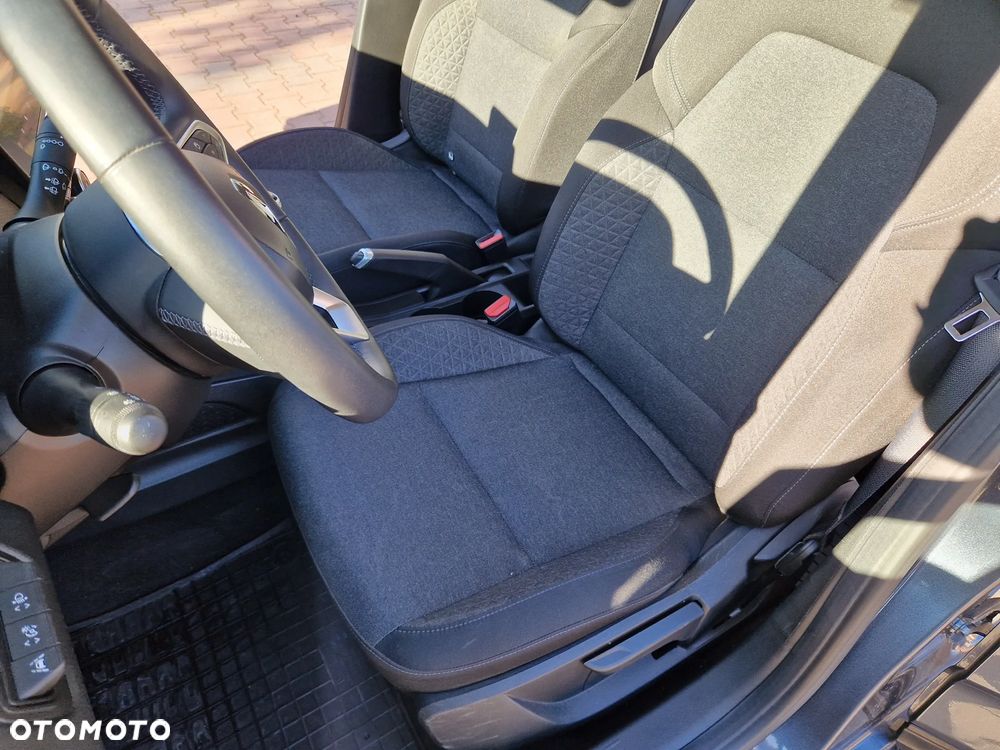 Renault Clio - 22