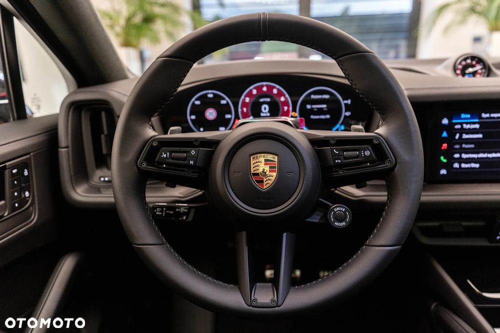 Porsche Cayenne - 17