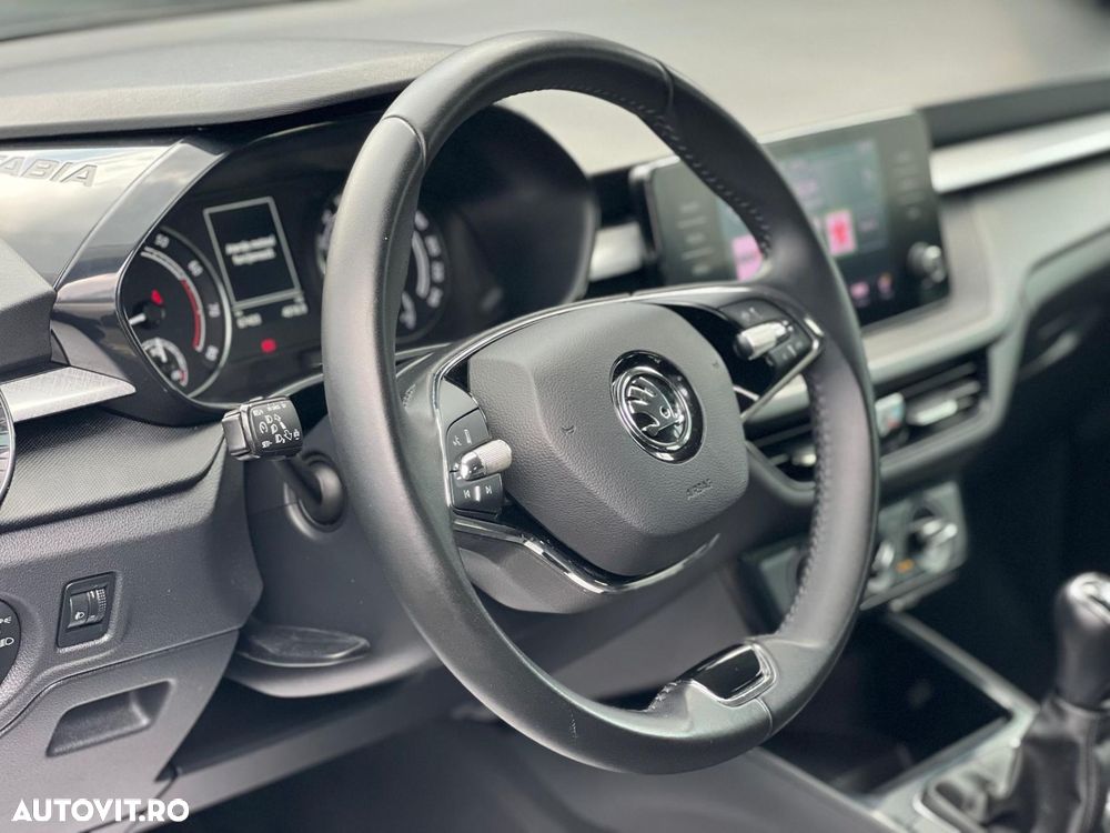 Skoda Fabia - 8