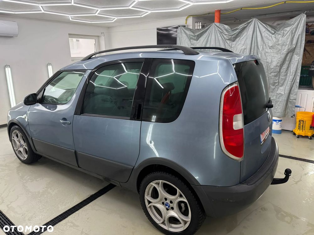 Skoda Roomster 1.4 16V Scout PLUS EDITION - 11