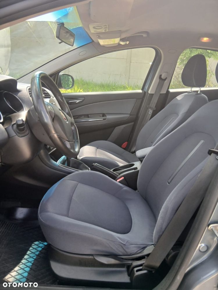 Fiat Bravo 1.4 T-JET 16V Dynamic Euro5 - 13