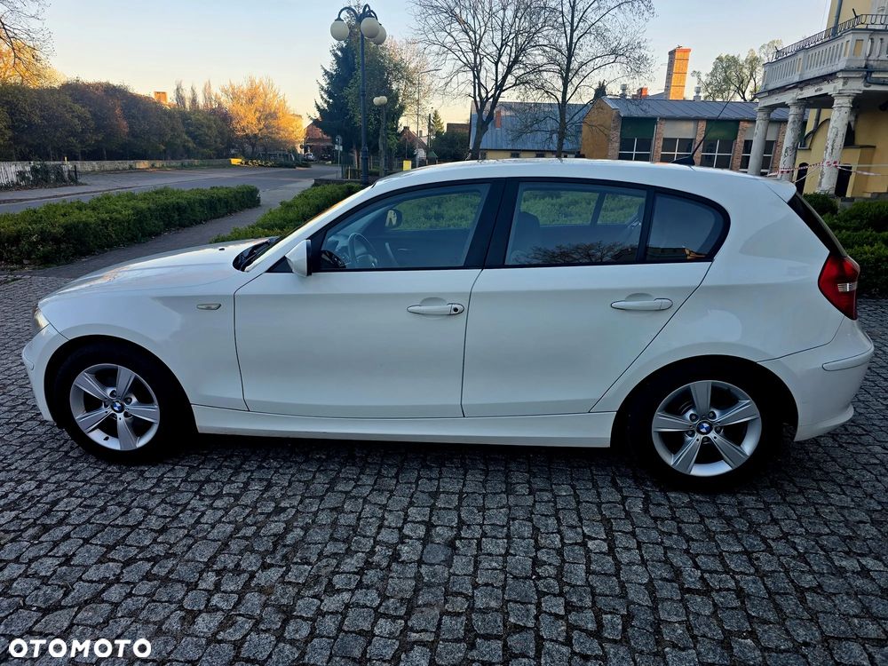 BMW Seria 1 116i - 8
