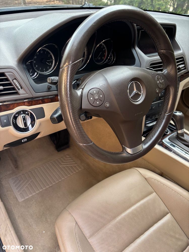 Mercedes-Benz Klasa E 500 7G-TRONIC Elegance - 16
