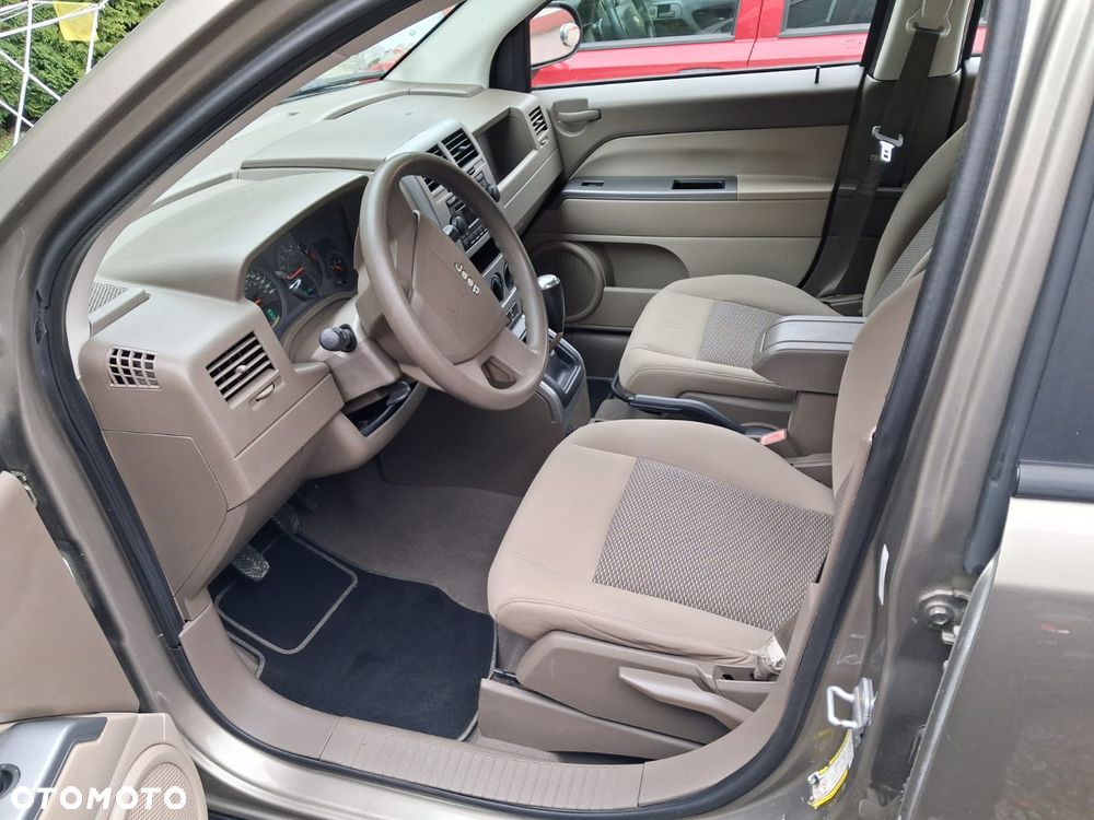 Jeep Compass 2.4I 4x4 Sport - 10