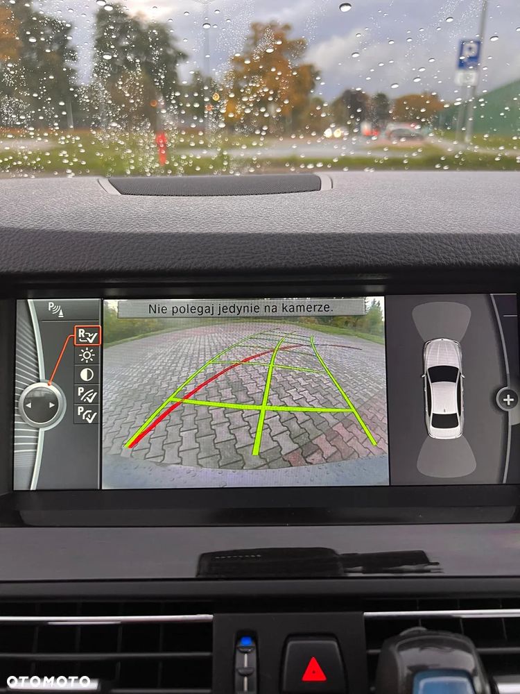 BMW Seria 5 520d - 25