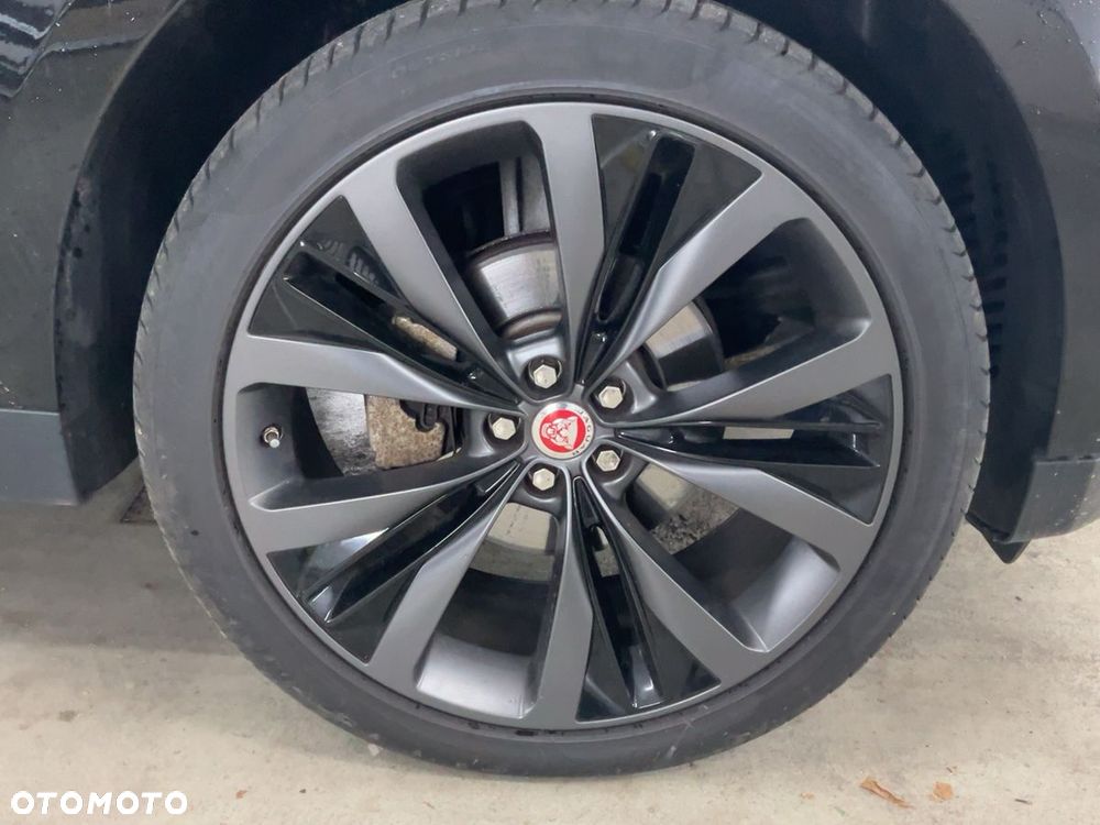 Jaguar F-Pace 20d AWD Prestige - 20