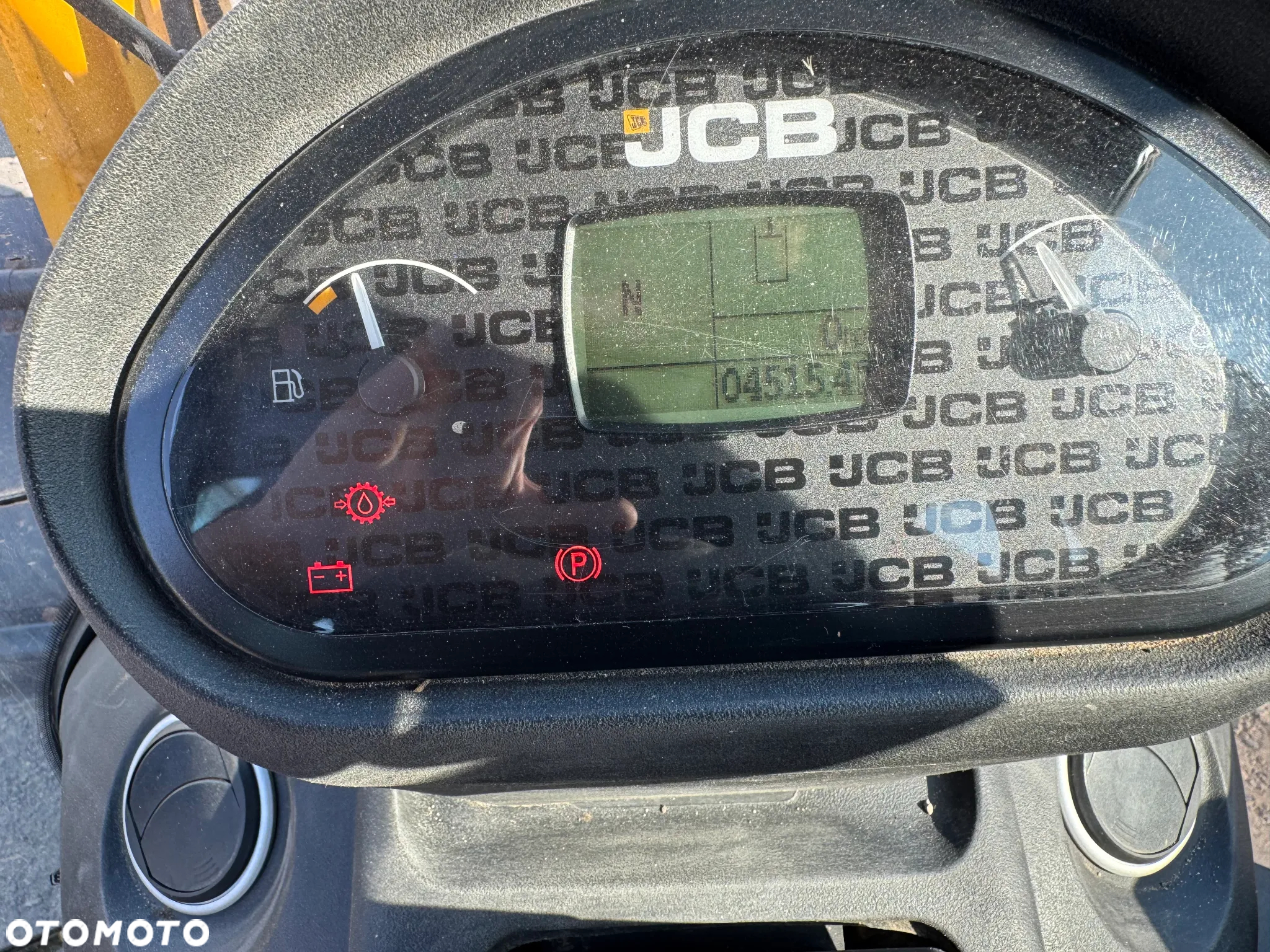 JCB 407 - 11