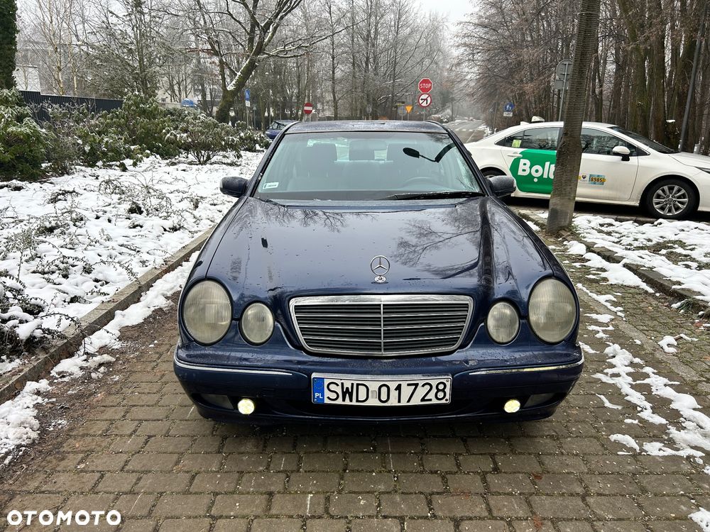 Mercedes-Benz Klasa E - 2