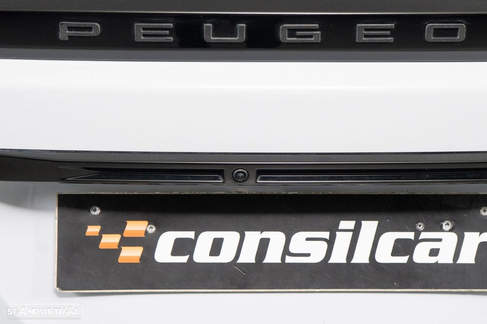 Peugeot 2008 1.2 PureTech GT EAT8 - 17