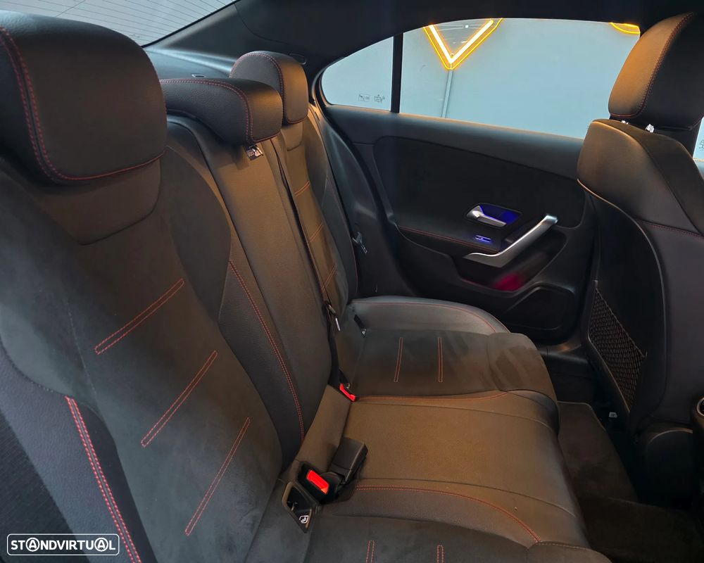Mercedes-Benz A 250 Limousine e 8G-DCT AMG Line - 15