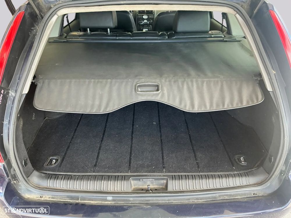 Ford Mondeo SW 2.0 TDdi Ghia - 6