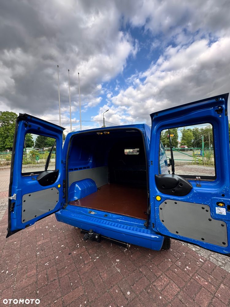 Ford Connect - 11