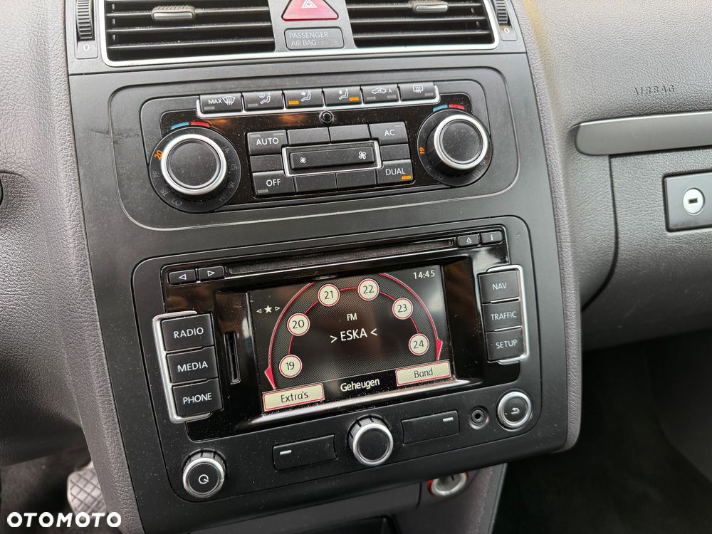 Volkswagen Touran 1.6 TDI DPF BlueMotion Technology Comfortline - 18