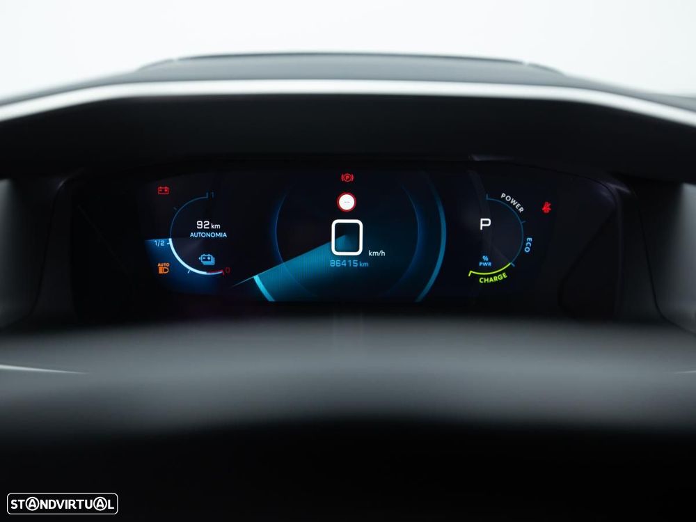 Peugeot e-2008 50 kWh GT - 27