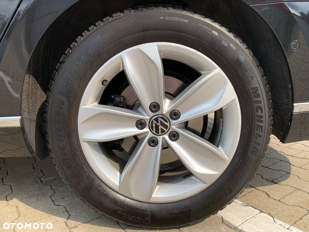 Volkswagen Passat 1.5 TSI EVO Elegance DSG - 9