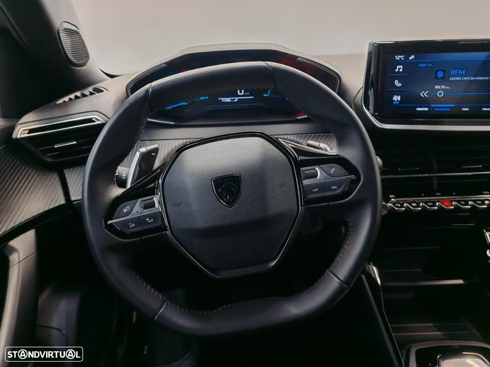 Peugeot 2008 1.2 Hybrid Allure e-DCS6 - 17