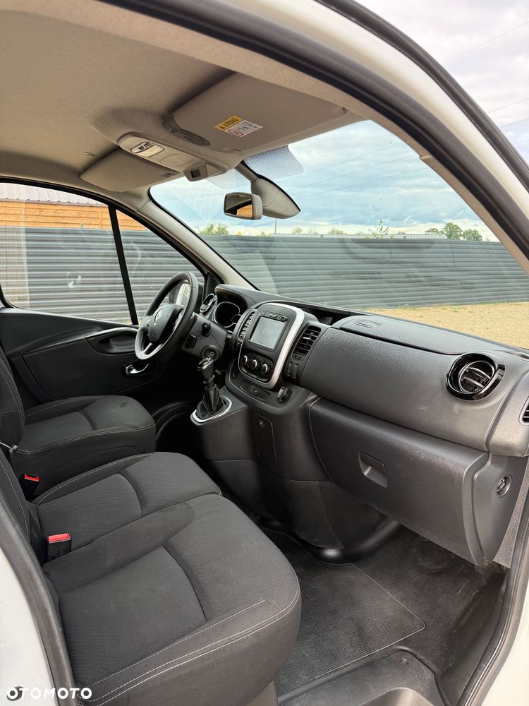 Renault Trafic - 24