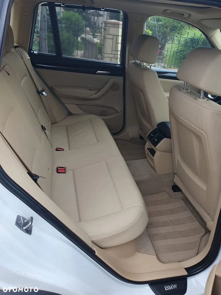 BMW X3 sDrive20i Advantage - 10