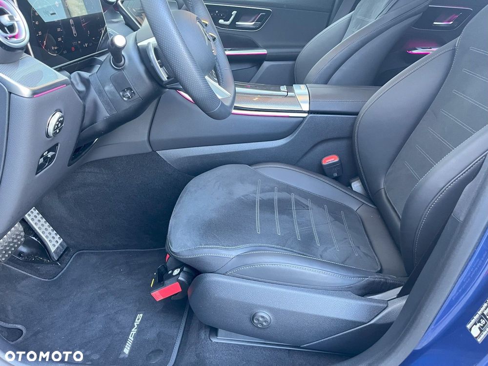 Mercedes-Benz GLC - 12