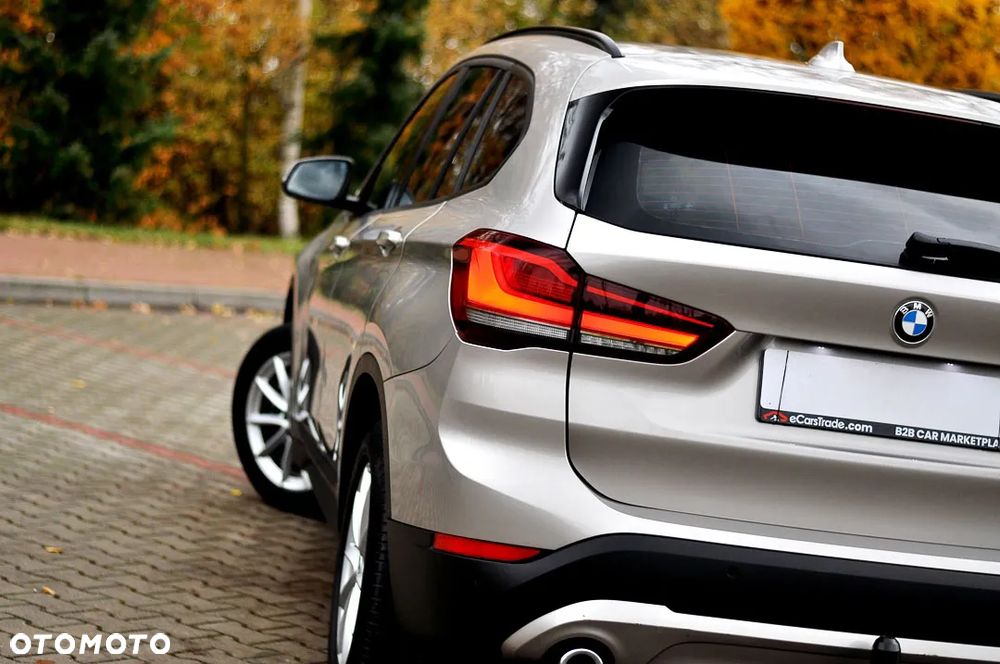 BMW X1 sDrive18d Business Edition - 11