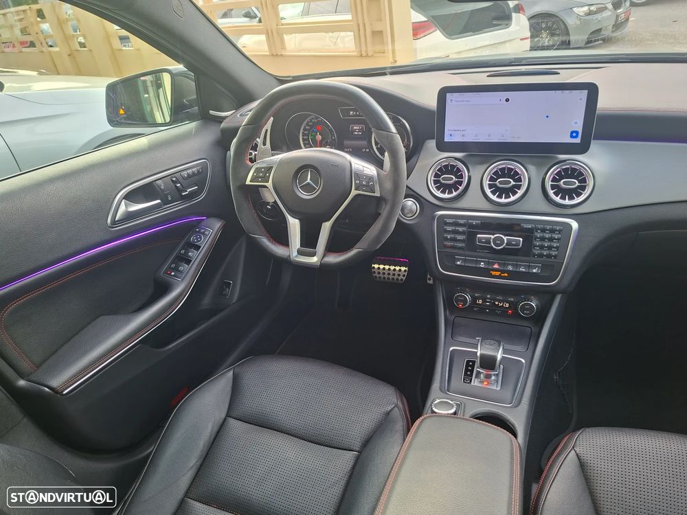 Mercedes-Benz GLA 45 AMG - 30