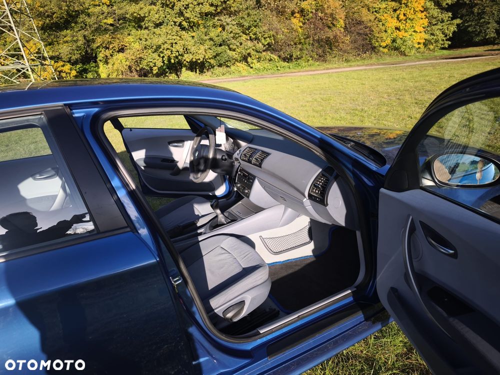 BMW Seria 1 116i - 8