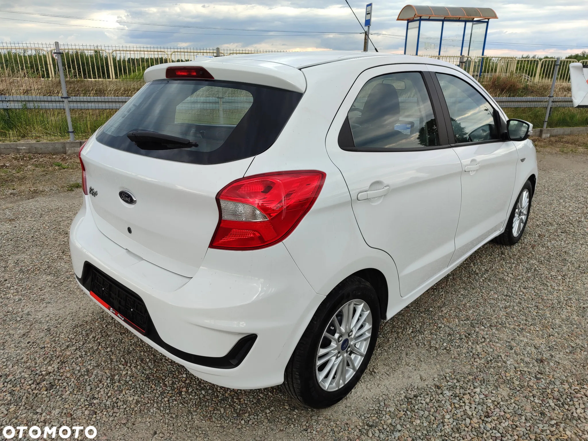 Ford Ka+ 1.2 Ti-VCT White Edition - 28