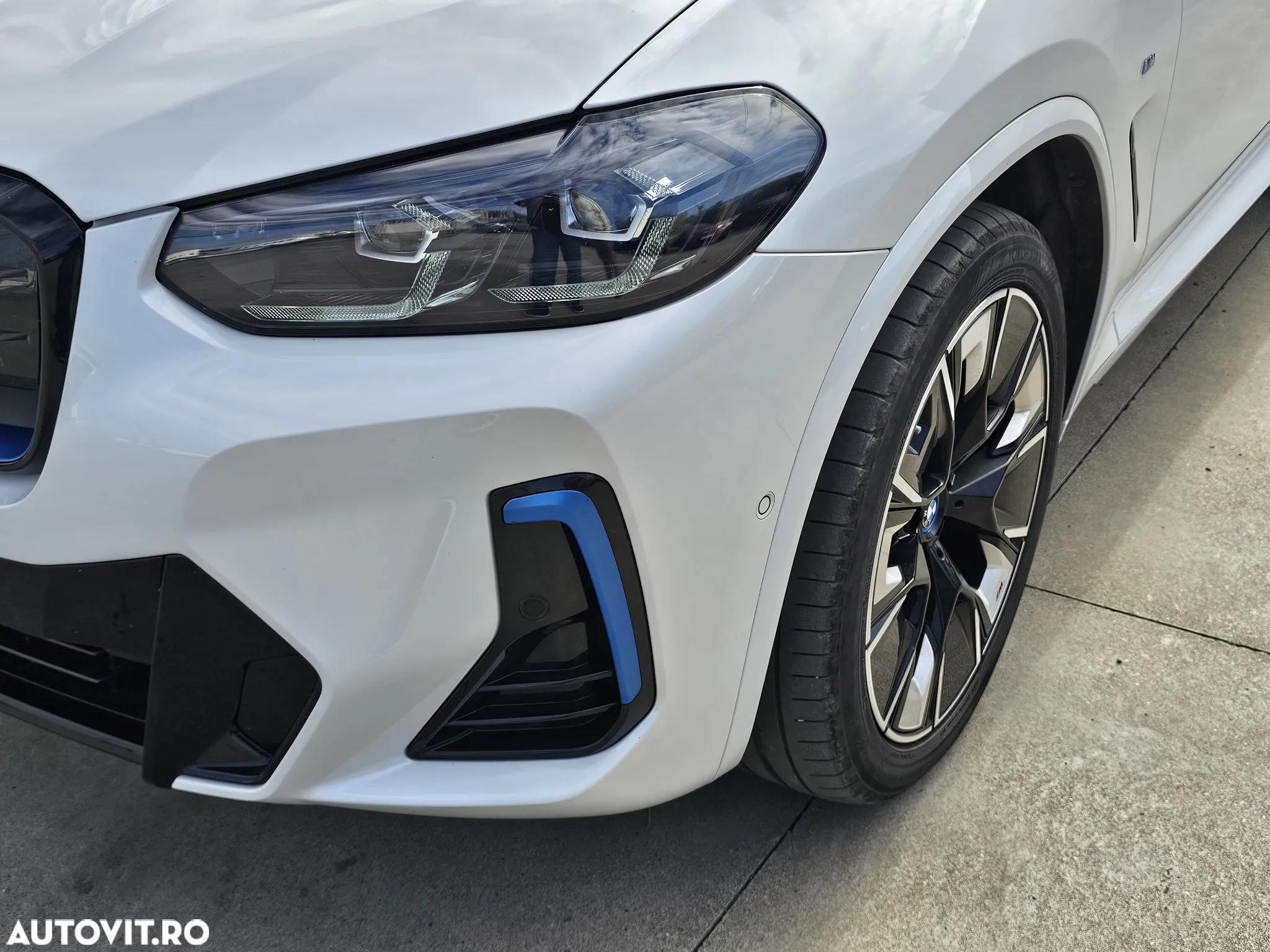 BMW iX3 Standard - 9