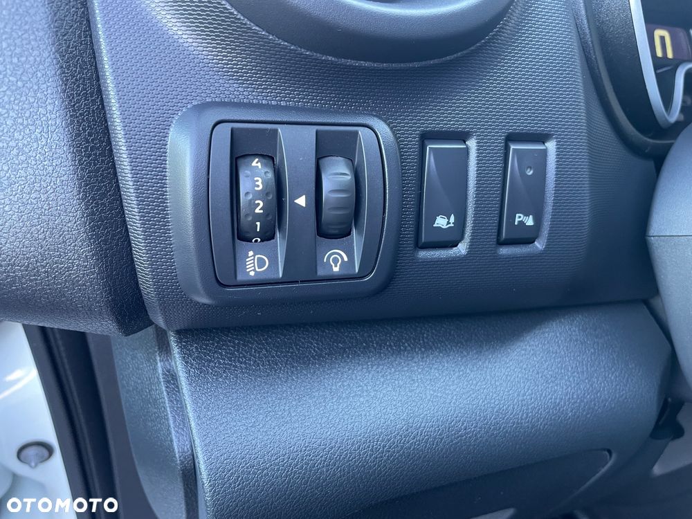 Renault Trafic Long L2H1 Vivaro Talento Custom Expert Boxer Nv 300 - 25