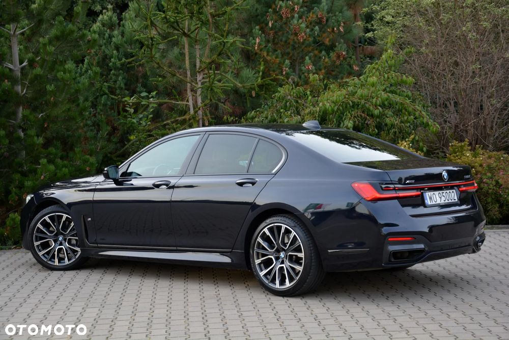 BMW Seria 7 730d xDrive mHEV sport - 14