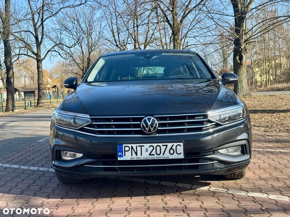 Volkswagen Passat 2.0 TDI SCR DSG - 9