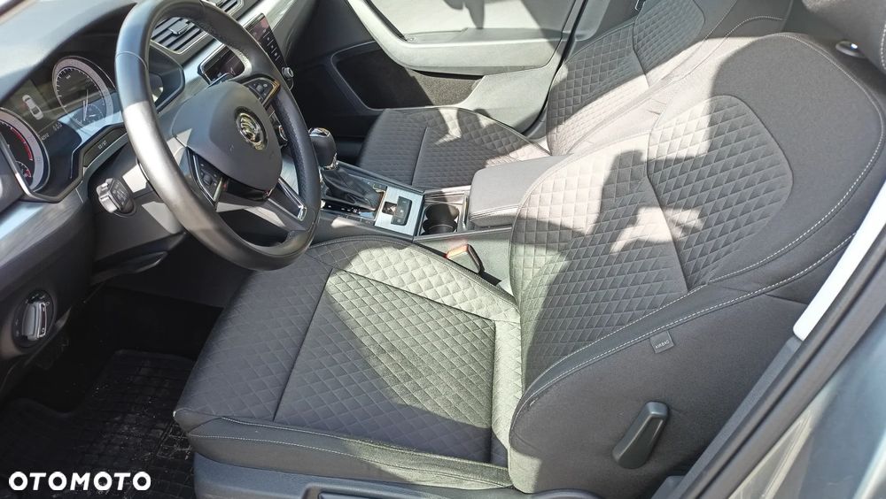 Skoda Superb 2.0 TSI Ambition DSG - 12